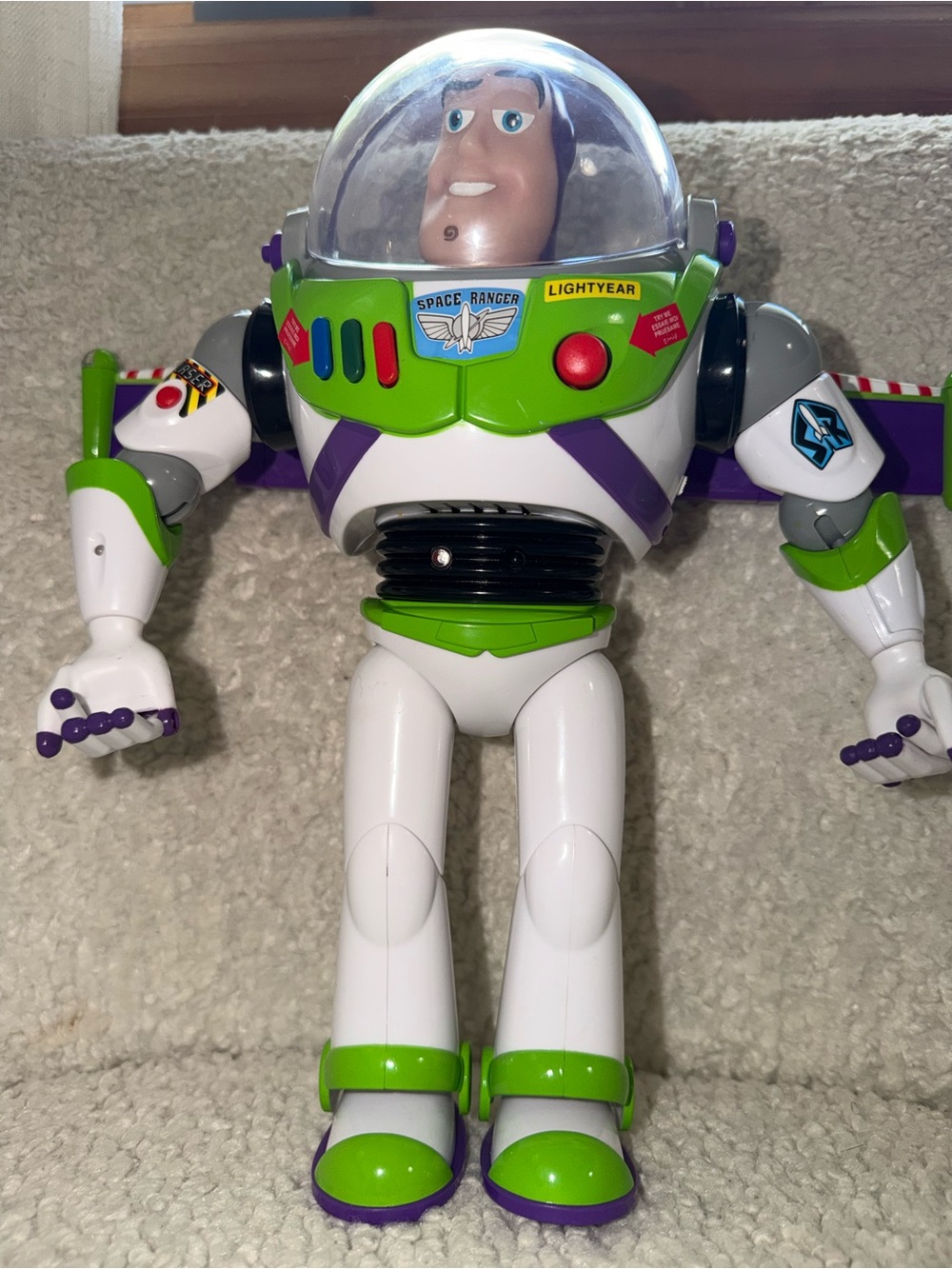 New Buzz Lightyear action figure with green, white, and purple spacesuit #toysto